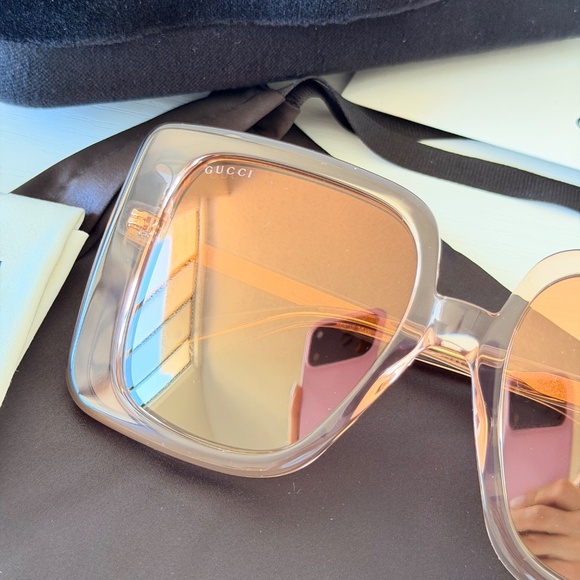 New, Gucci Sunglasses GG1314S 005, Nude Frame, Lightly Mirrored, Authentic main image 9